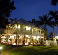 Mandalay Luxury Stay - Schoolies Week Accommodation