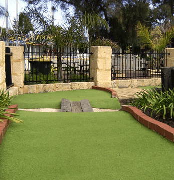 King Carnival - Schoolies Week Accommodation