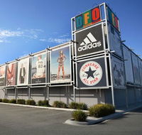 DFO Moorabbin - Schoolies Week Accommodation