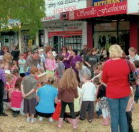 Mountain Gate Shopping Centre - Schoolies Week Accommodation
