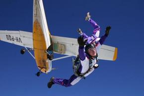 Skydive Temora - Schoolies Week Accommodation 1
