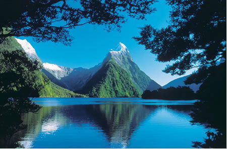  Schoolies Week Accommodation
