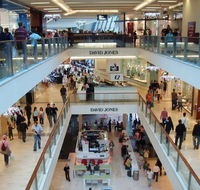 Coburns Shopping Centre - Schoolies Week Accommodation