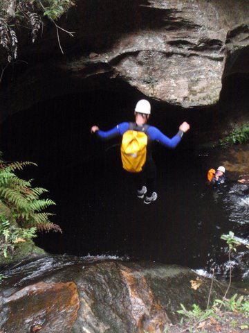 Blue Mountains Adventure Company - Schoolies Week Accommodation 6
