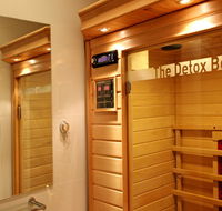 The Boardwalk Spa - Schoolies Week Accommodation