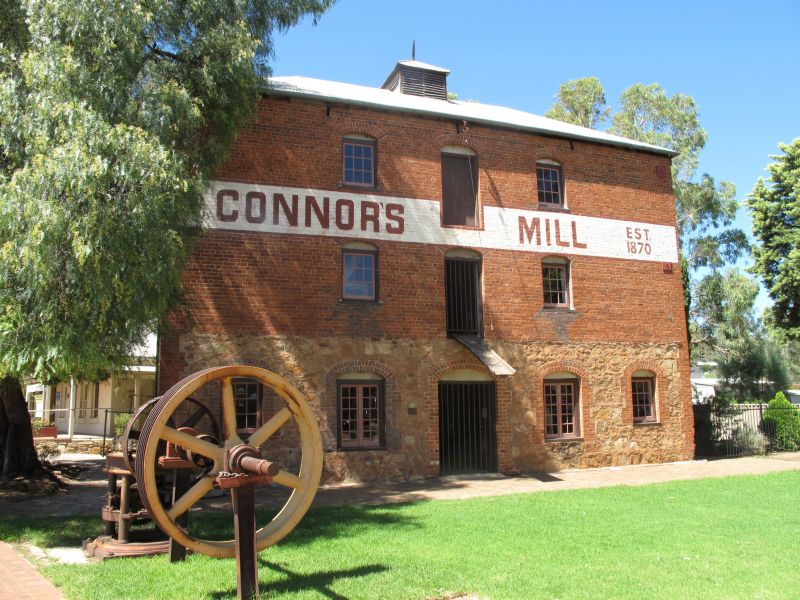 Golden Outback WA Schoolies Week Accommodation