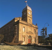 The Albany Town Hall - Schoolies Week Accommodation