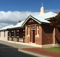 Artgeo Cultural Complex - Old Courthouse - Schoolies Week Accommodation