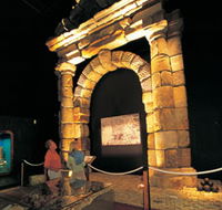 Batavia Shipwreck - Schoolies Week Accommodation