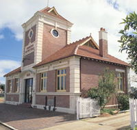 Merredin Town Hall - Schoolies Week Accommodation