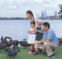 Lake Monger - Schoolies Week Accommodation