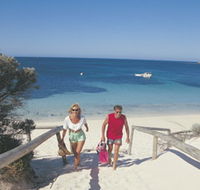 Parakeet Bay - Schoolies Week Accommodation
