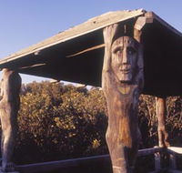 Mangrove Boardwalk - Schoolies Week Accommodation