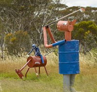 Tin Horse Highway - Schoolies Week Accommodation