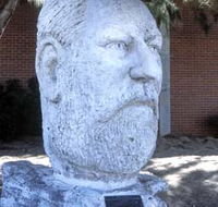 Sir John Forrest Monument - Schoolies Week Accommodation