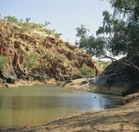 Caroline Pool - Schoolies Week Accommodation