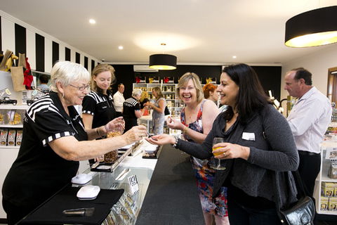 Morish Nuts - Schoolies Week Accommodation 0