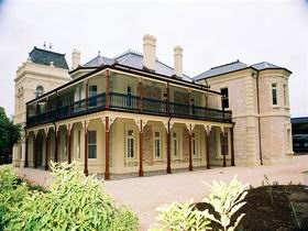  Schoolies Week Accommodation