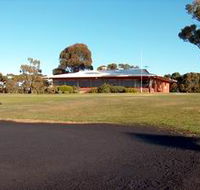 Maitland Golf Club Incorporated - Schoolies Week Accommodation