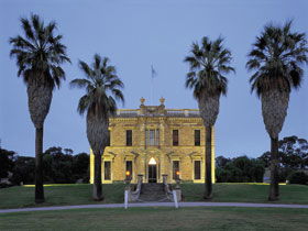  Schoolies Week Accommodation