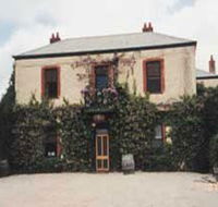 Clos Clare - Schoolies Week Accommodation