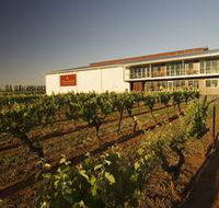 Zema Estate - Schoolies Week Accommodation