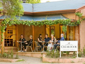 Adelaide Hills SA Schoolies Week Accommodation