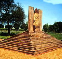 The Coonawarra Park - Schoolies Week Accommodation
