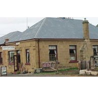 Jackson's Emporium - Schoolies Week Accommodation
