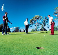 Richmond Golf Club - Schoolies Week Accommodation