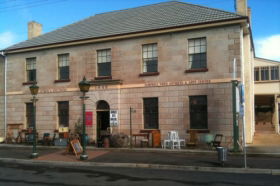  Schoolies Week Accommodation
