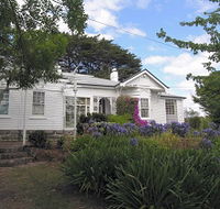 Home Hill - Schoolies Week Accommodation
