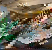 The Chairman and Yip - Schoolies Week Accommodation