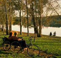 Weston Park - Schoolies Week Accommodation