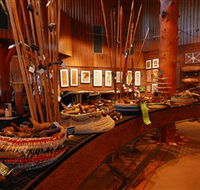 Maruku Retail Gallery - Schoolies Week Accommodation