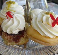 Afternoon Tea at Burnett House - Schoolies Week Accommodation