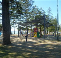 Justins Park - Schoolies Week Accommodation