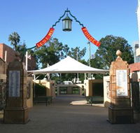 Gympie and Widgee War Memorial Gates - Schoolies Week Accommodation