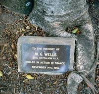 Eumundi War Memorial - Schoolies Week Accommodation