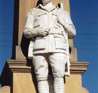 Beaudesert War Memorial - Schoolies Week Accommodation