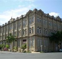 Walter Reid Cultural Centre - Schoolies Week Accommodation