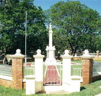 Boonah War Memorial and Memorial Park - Schoolies Week Accommodation