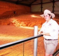 Dinosaurs and Opals Four Wheel Drive Track - Schoolies Week Accommodation