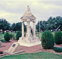 Weeping Mother Memorial