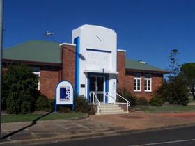 Crows Nest Regional Art Gallery - Schoolies Week Accommodation 0
