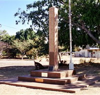 Mount Isa Memorial Cenotaph - Schoolies Week Accommodation