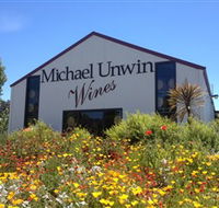 Michael Unwin Wines - Schoolies Week Accommodation