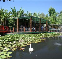 Blue Lotus Water Garden - Schoolies Week Accommodation