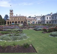 Werribee Mansion - Schoolies Week Accommodation