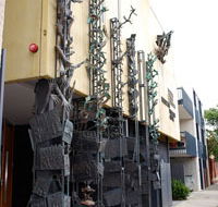 Jewish Holocaust Centre - Schoolies Week Accommodation